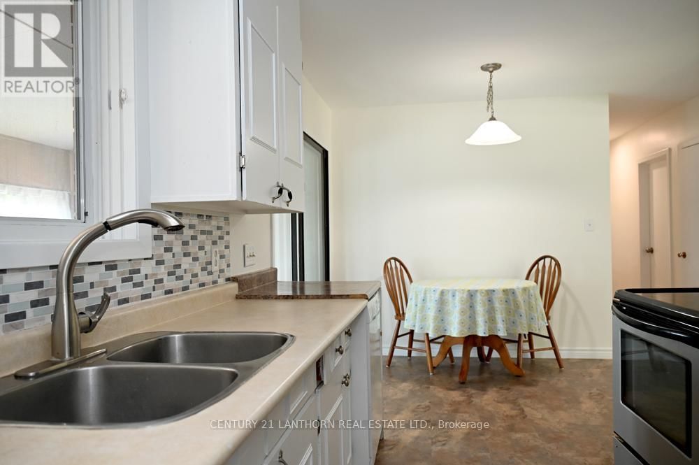 151 AVONLOUGH ROAD WEST Image 30