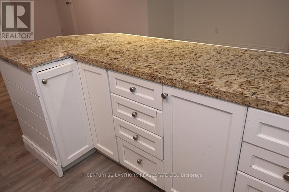 151 AVONLOUGH ROAD WEST Image 37