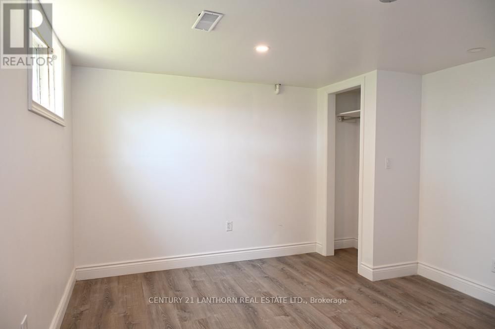 151 AVONLOUGH ROAD WEST Image 39