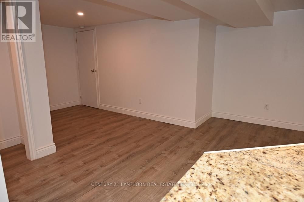 151 AVONLOUGH ROAD WEST Image 41