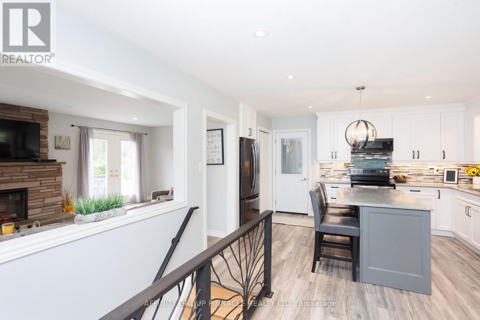 1469 ELM TREE ROAD Image 12