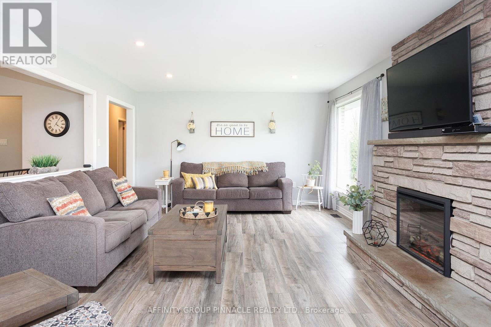 1469 ELM TREE ROAD Image 15