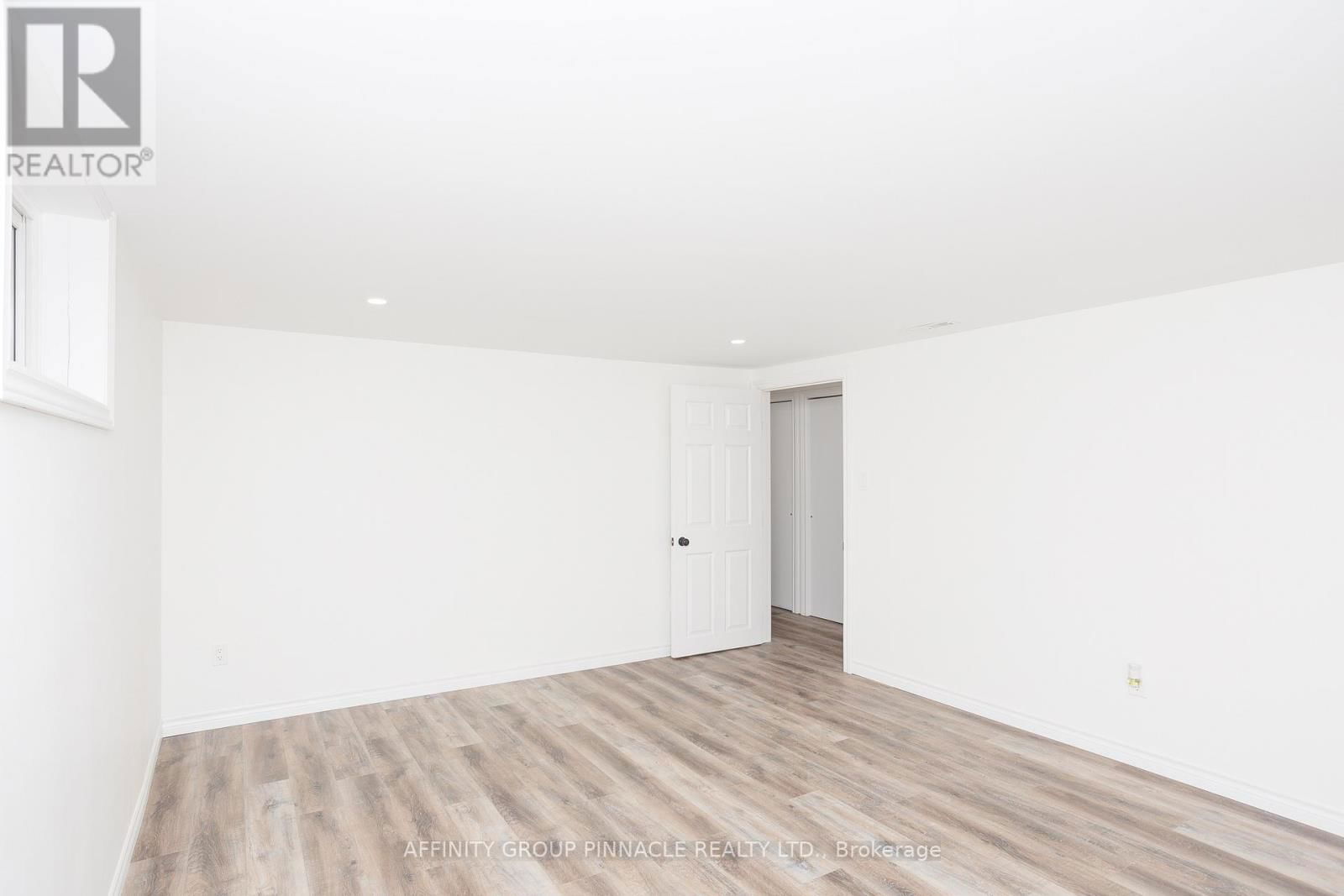 1469 ELM TREE ROAD Image 32