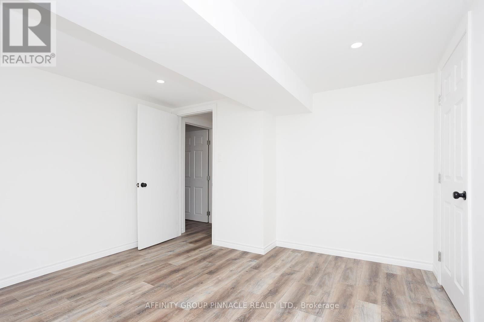 1469 ELM TREE ROAD Image 36