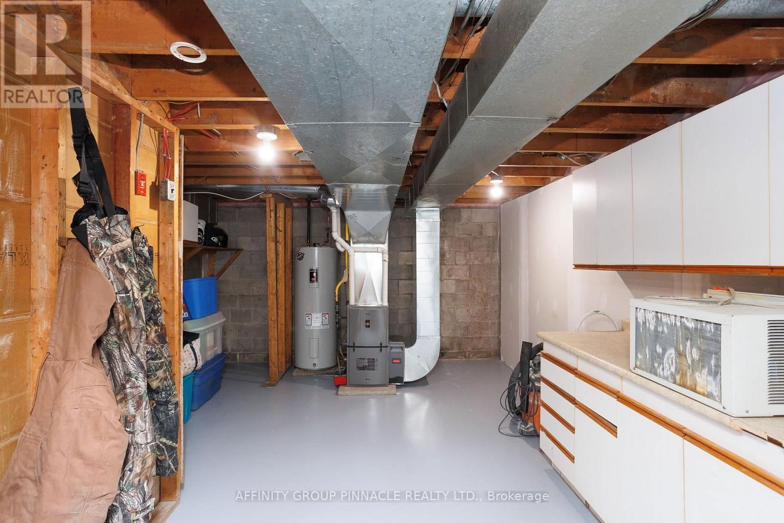 1469 ELM TREE ROAD Image 38