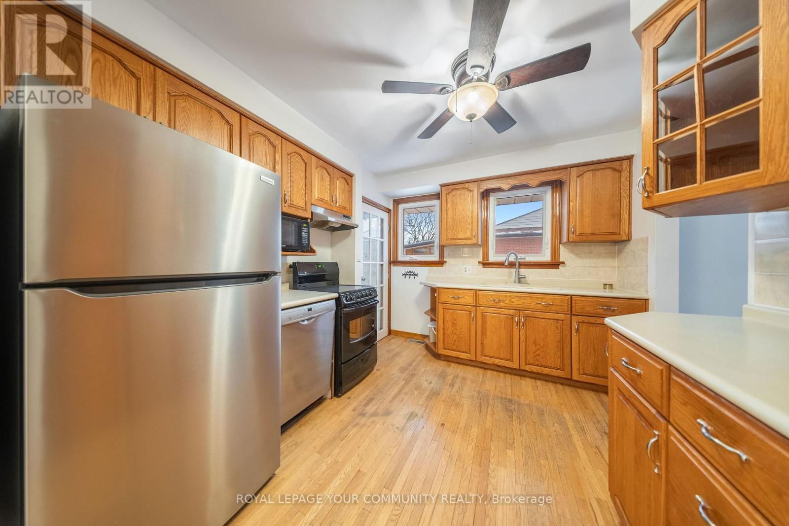 32 COLLINGDON DRIVE Image 14