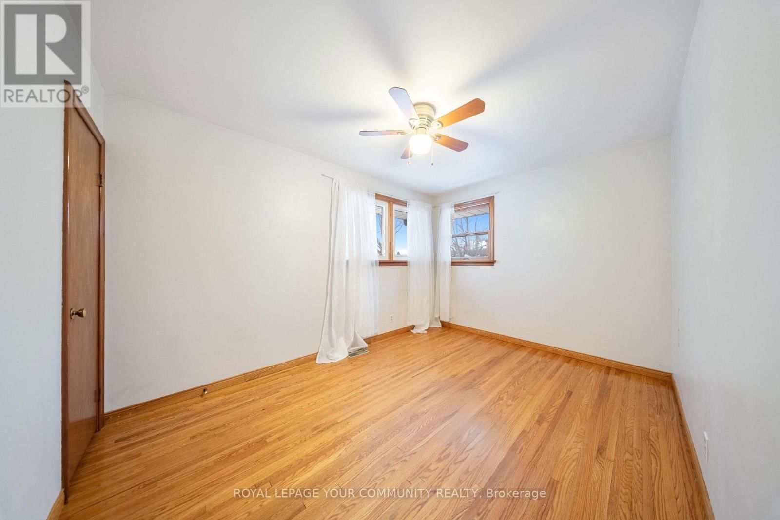 32 COLLINGDON DRIVE Image 18
