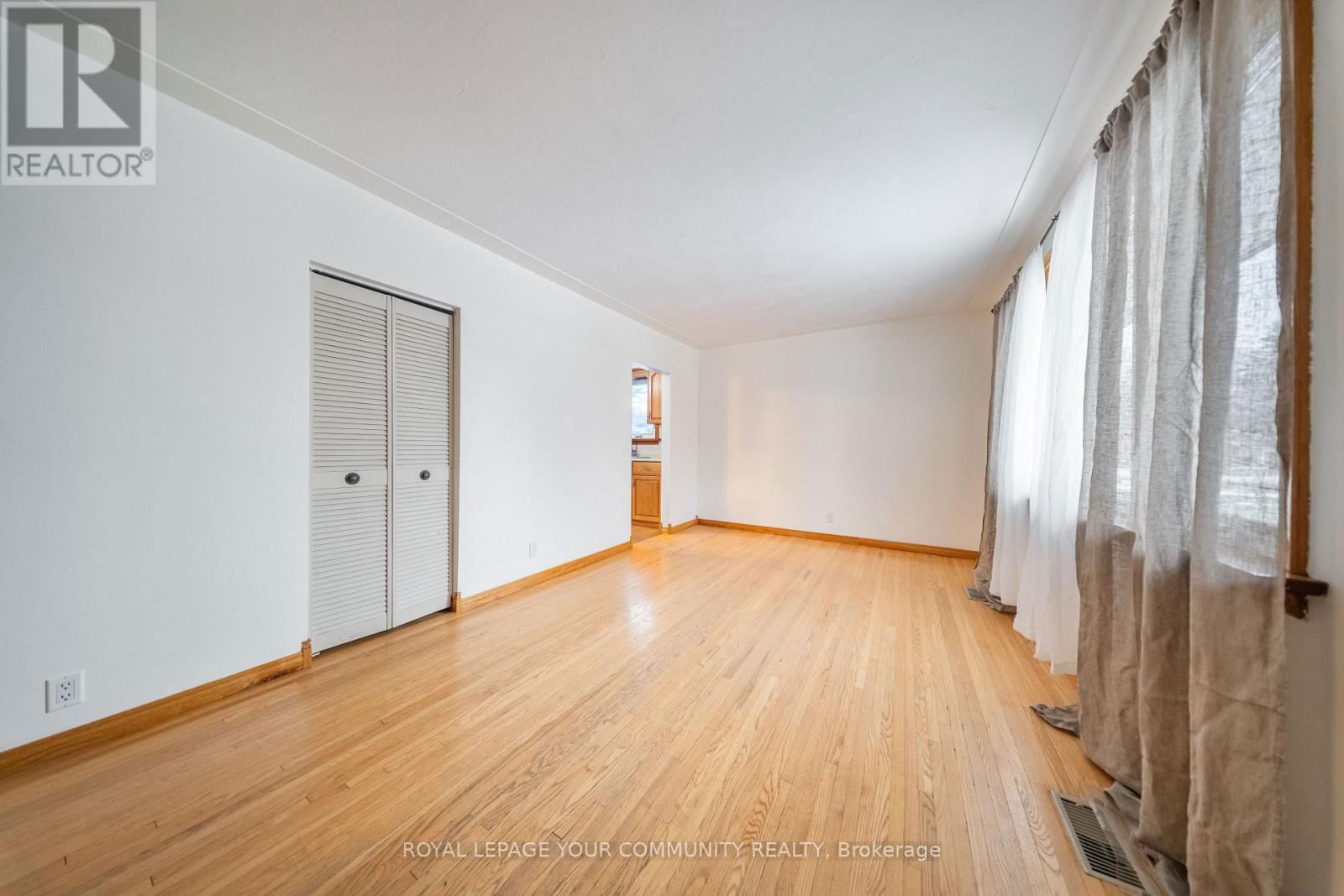 32 COLLINGDON DRIVE Image 7