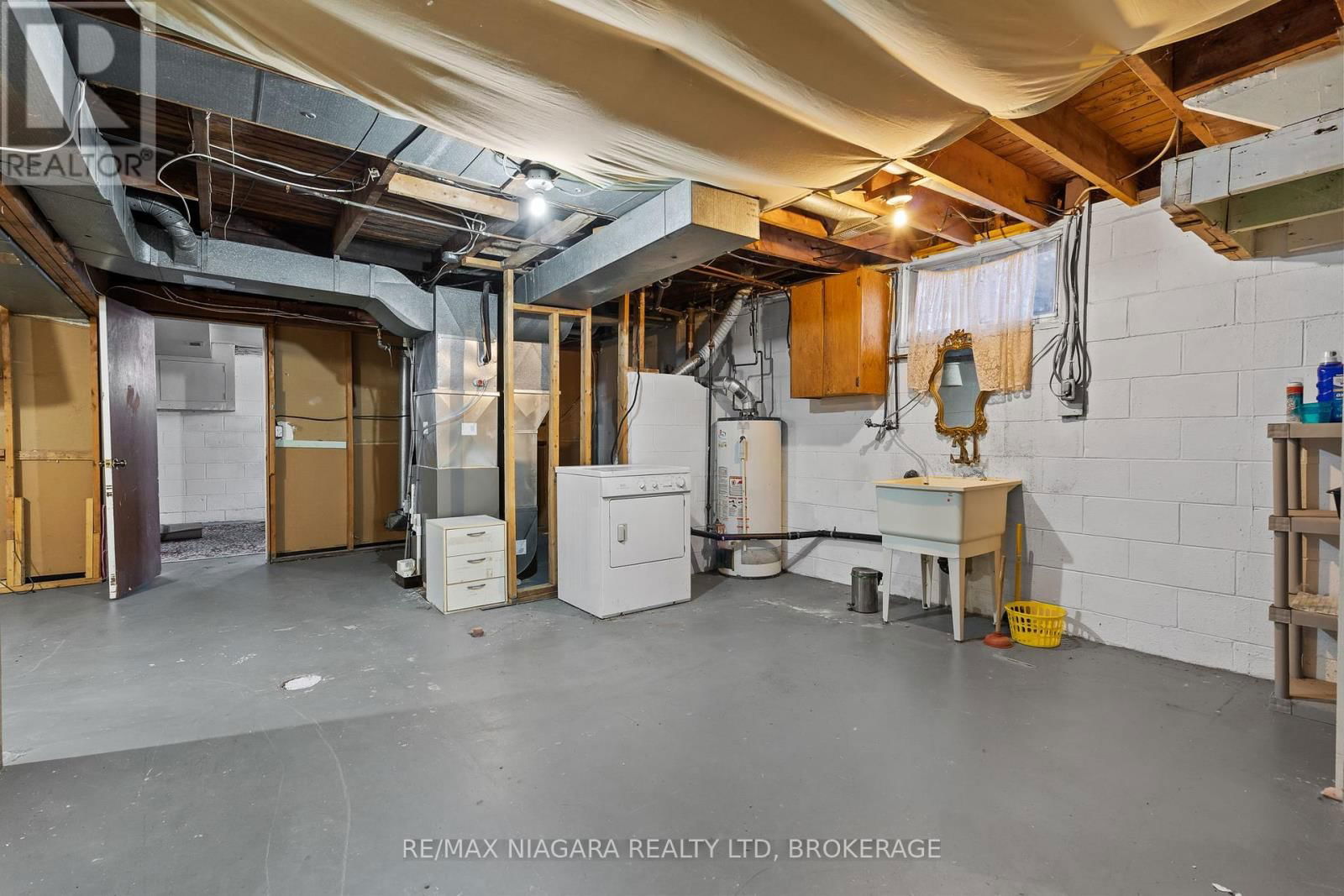 364 WILLIAM STREET Image 14