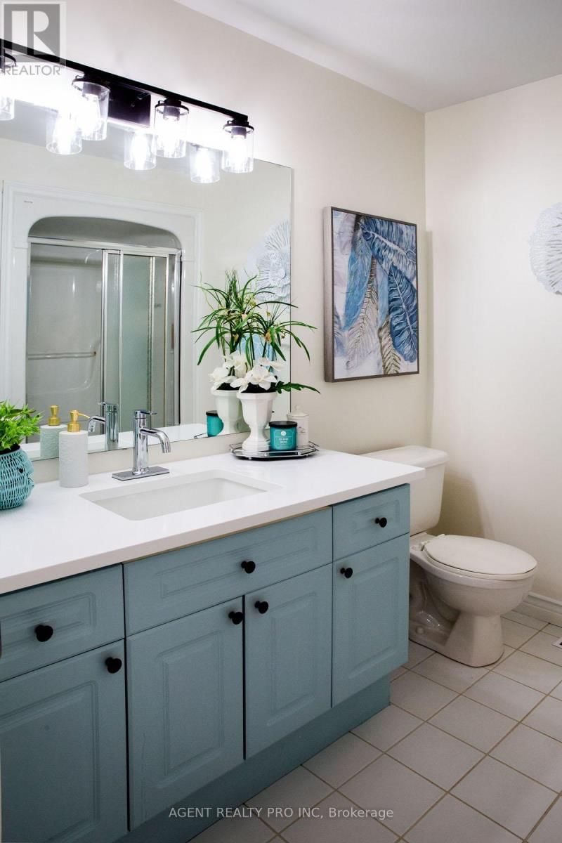 55 MORAINE CRESCENT Image 30