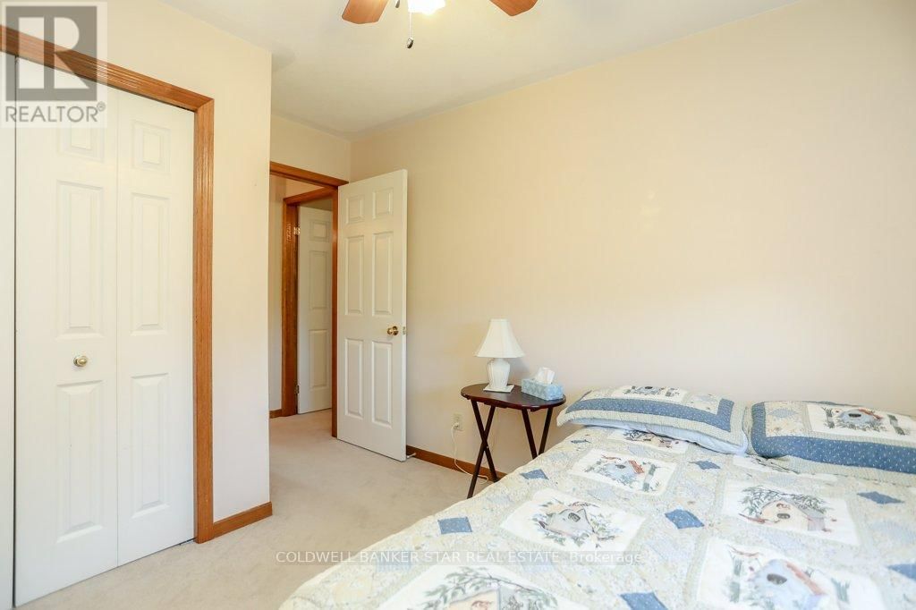 31 SINCLAIR CRESCENT Image 24