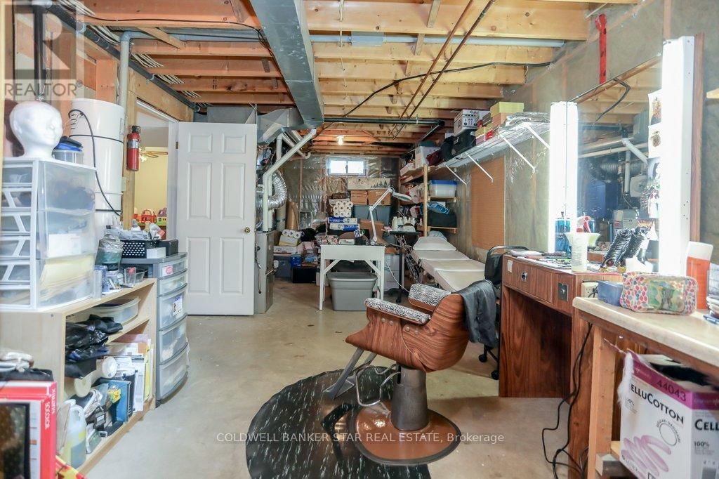 31 SINCLAIR CRESCENT Image 35