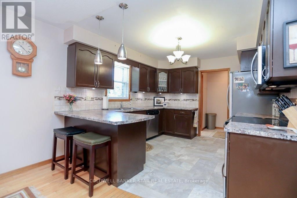 31 SINCLAIR CRESCENT Image 7