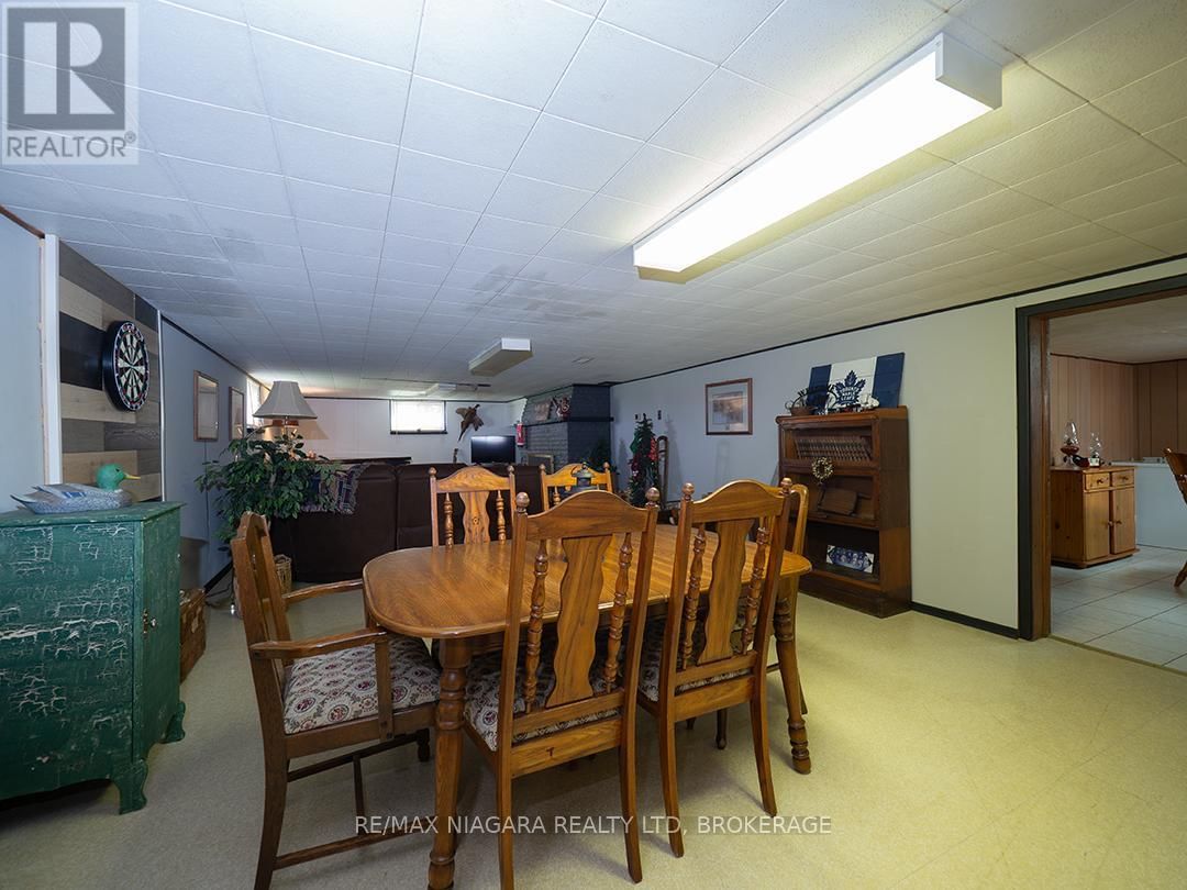 184 CLARKE STREET Image 19