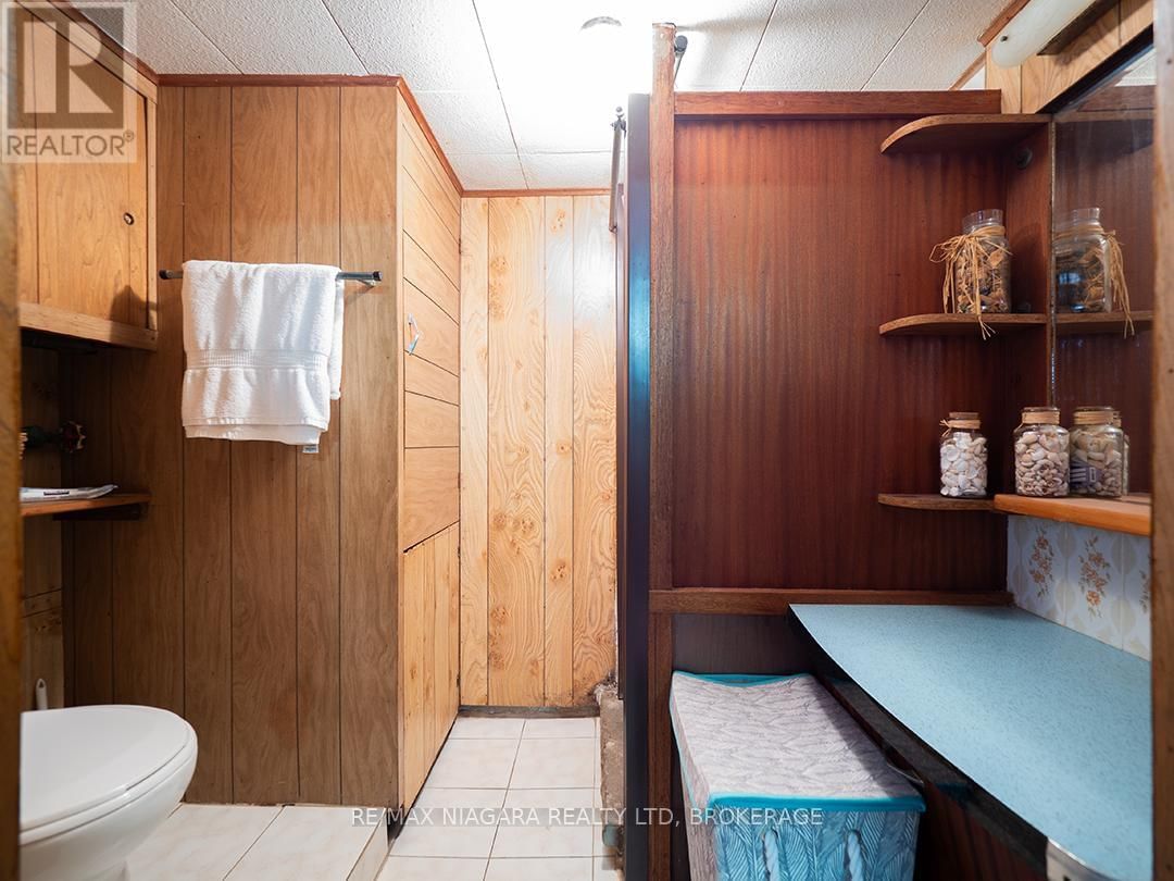 184 CLARKE STREET Image 22