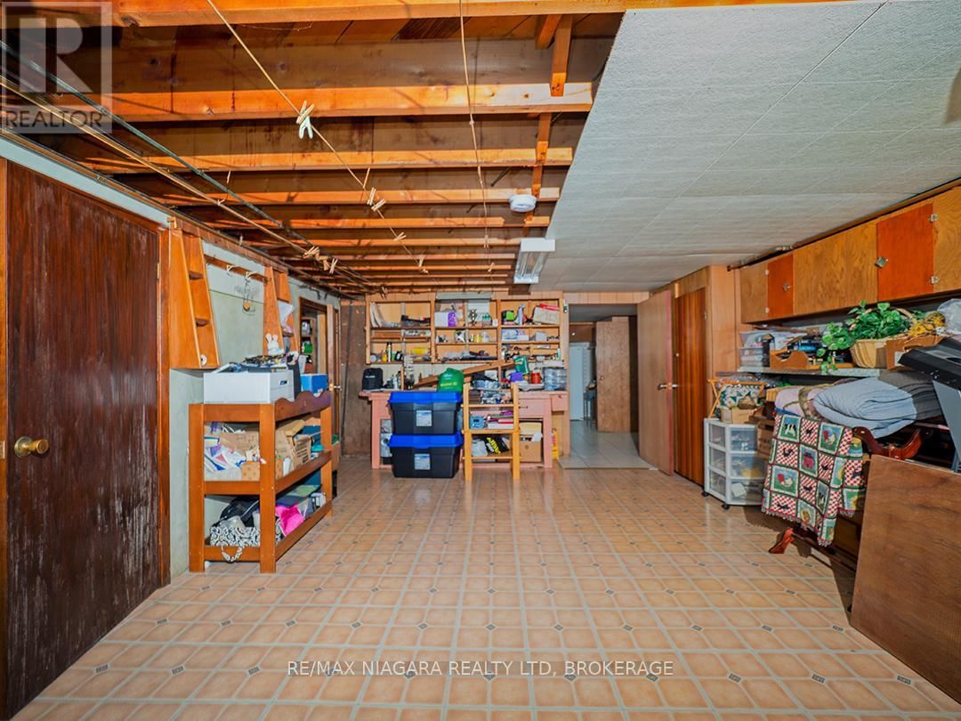 184 CLARKE STREET Image 24