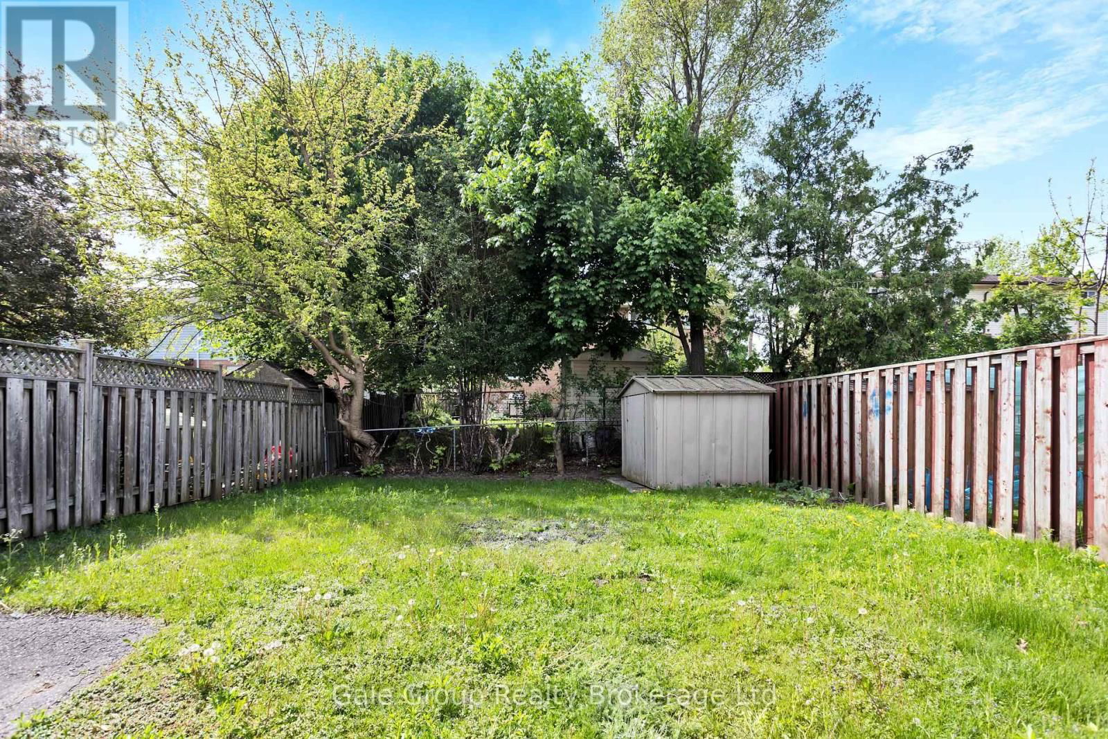 1012B NESBITT CRESCENT SOUTH Image 21