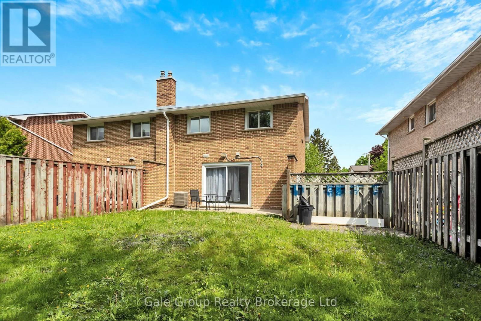 1012B NESBITT CRESCENT SOUTH Image 22