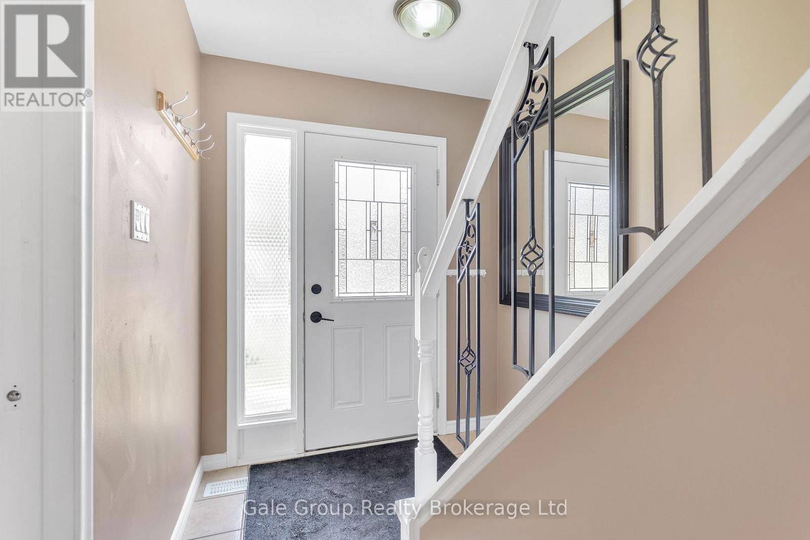 1012B NESBITT CRESCENT SOUTH Image 3