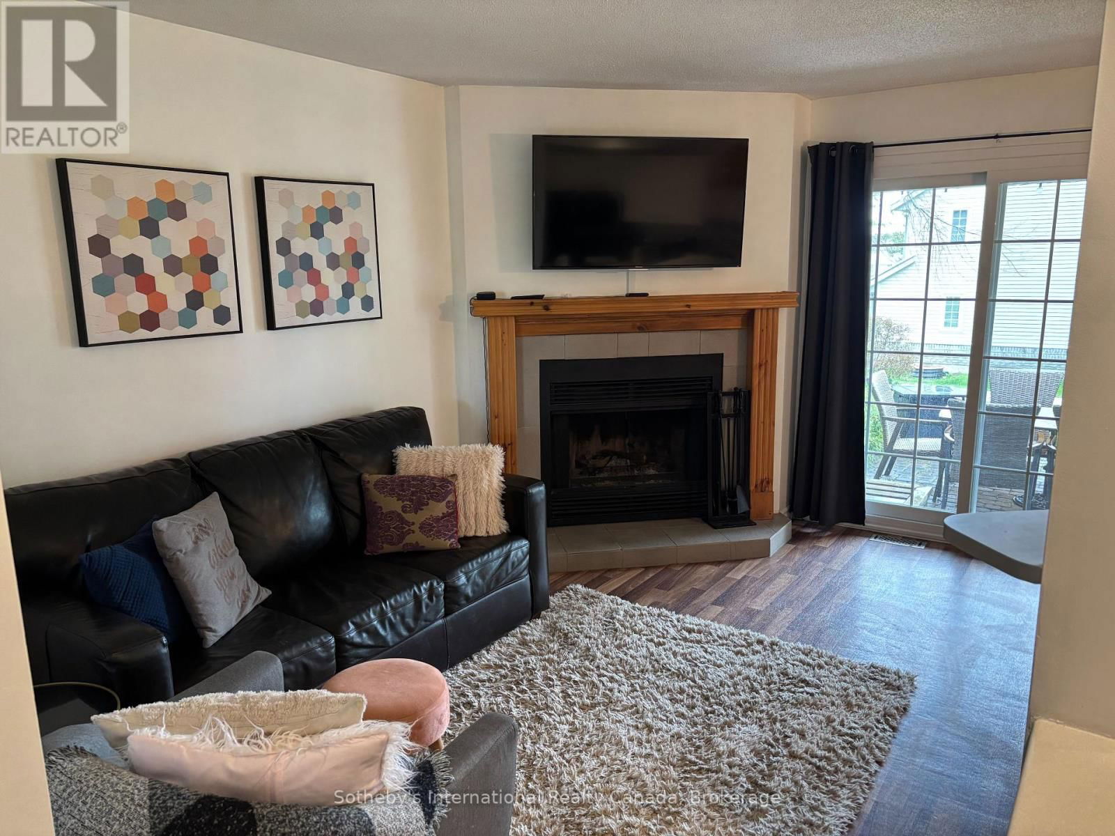 32 - 146 SETTLERS WAY Image 3