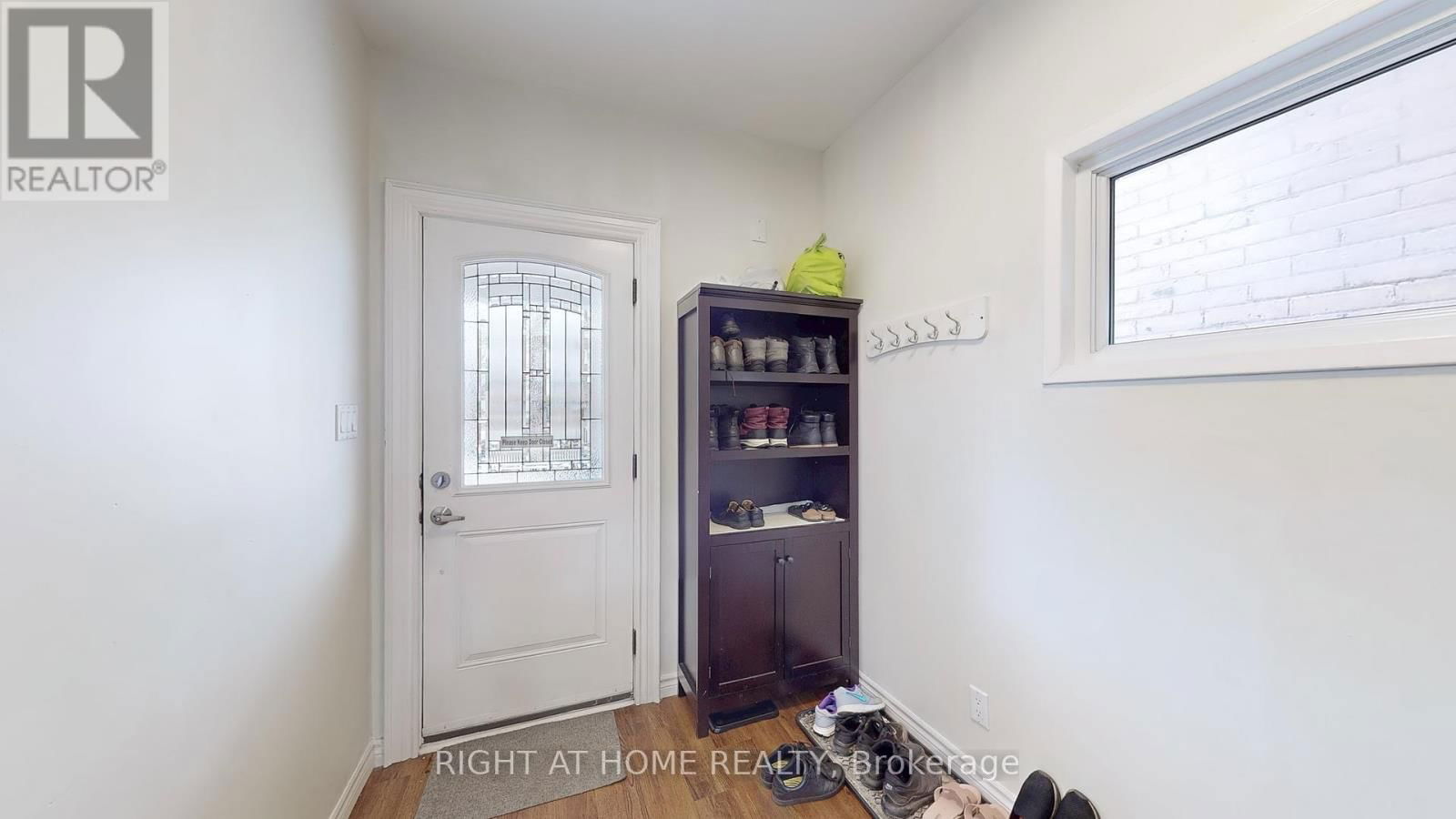 64 EAGLE AVENUE Image 15