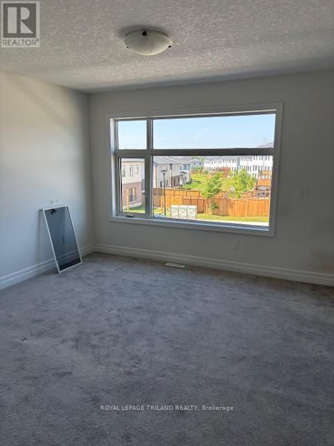 90 KNOTT DRIVE Image 5