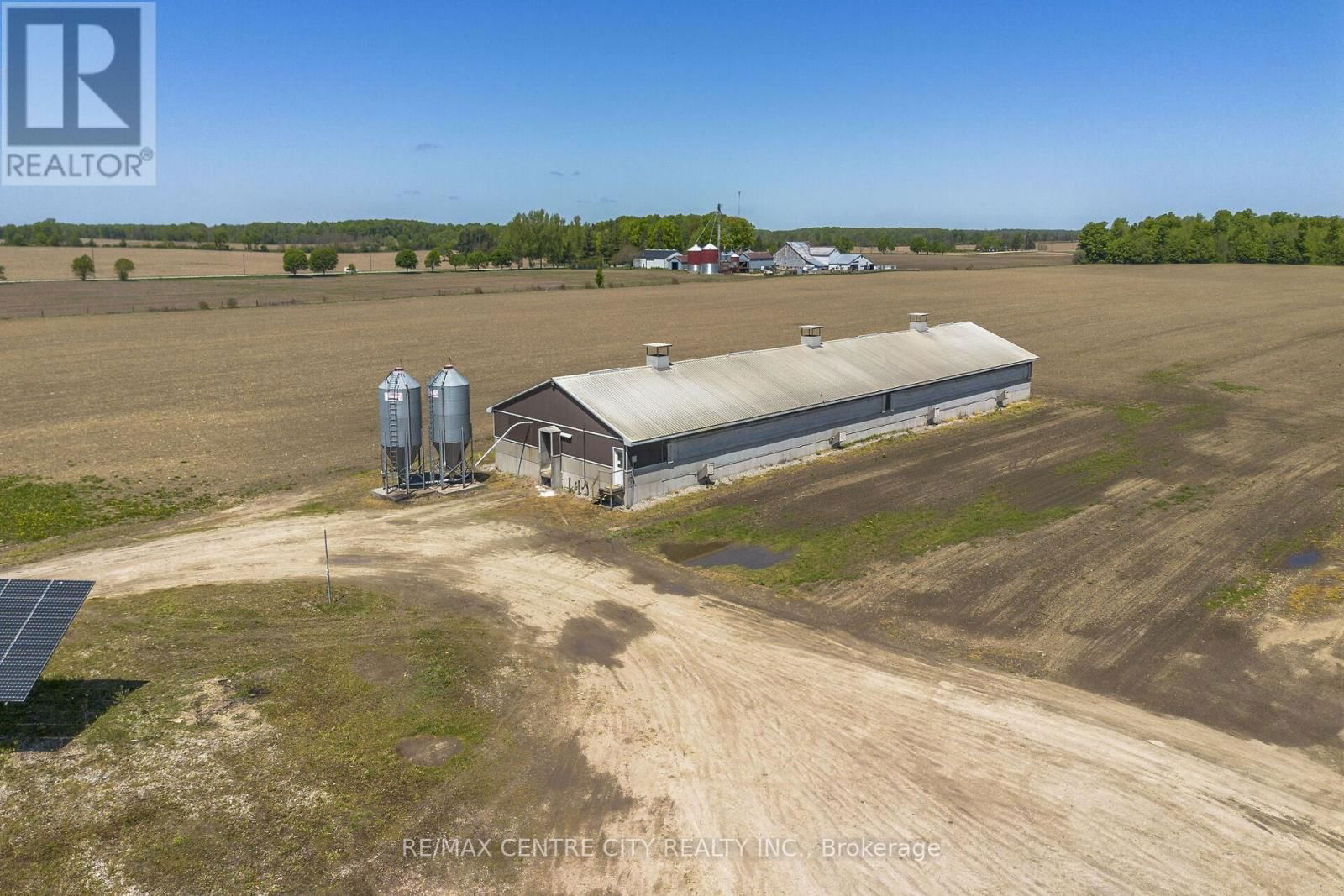 6124 5TH LINE Image 11