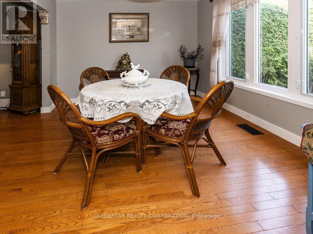1639 TOULOUSE CRESCENT Image 9