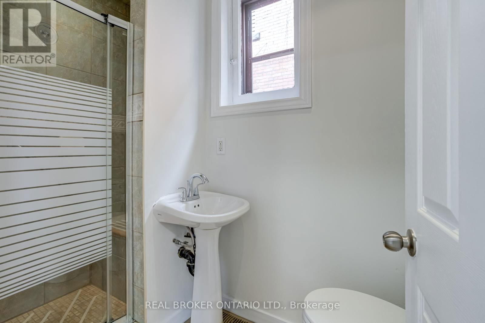 55 YOUNG STREET Image 12