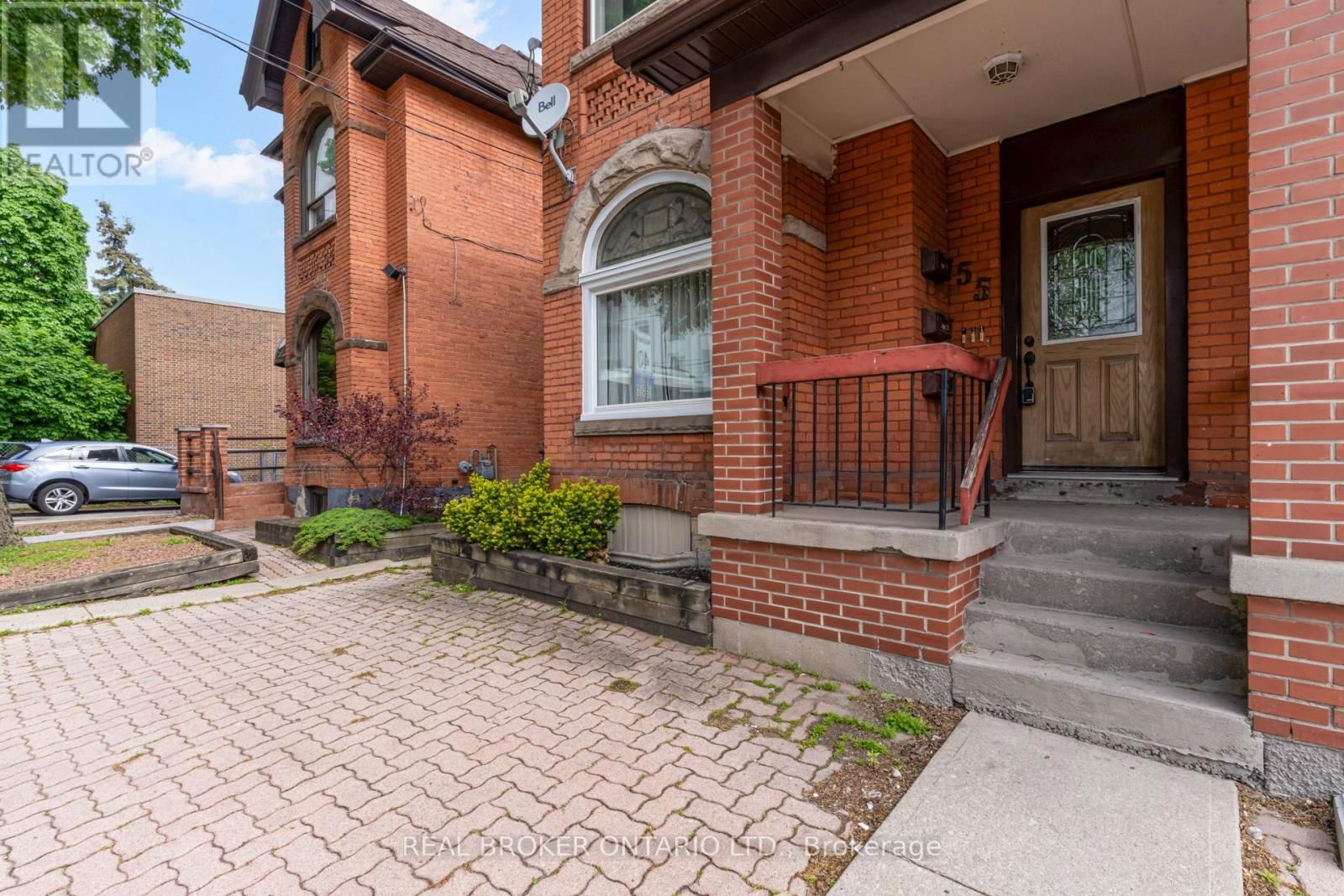 55 YOUNG STREET Image 2