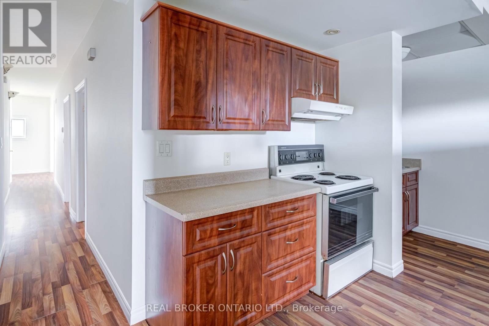 55 YOUNG STREET Image 21