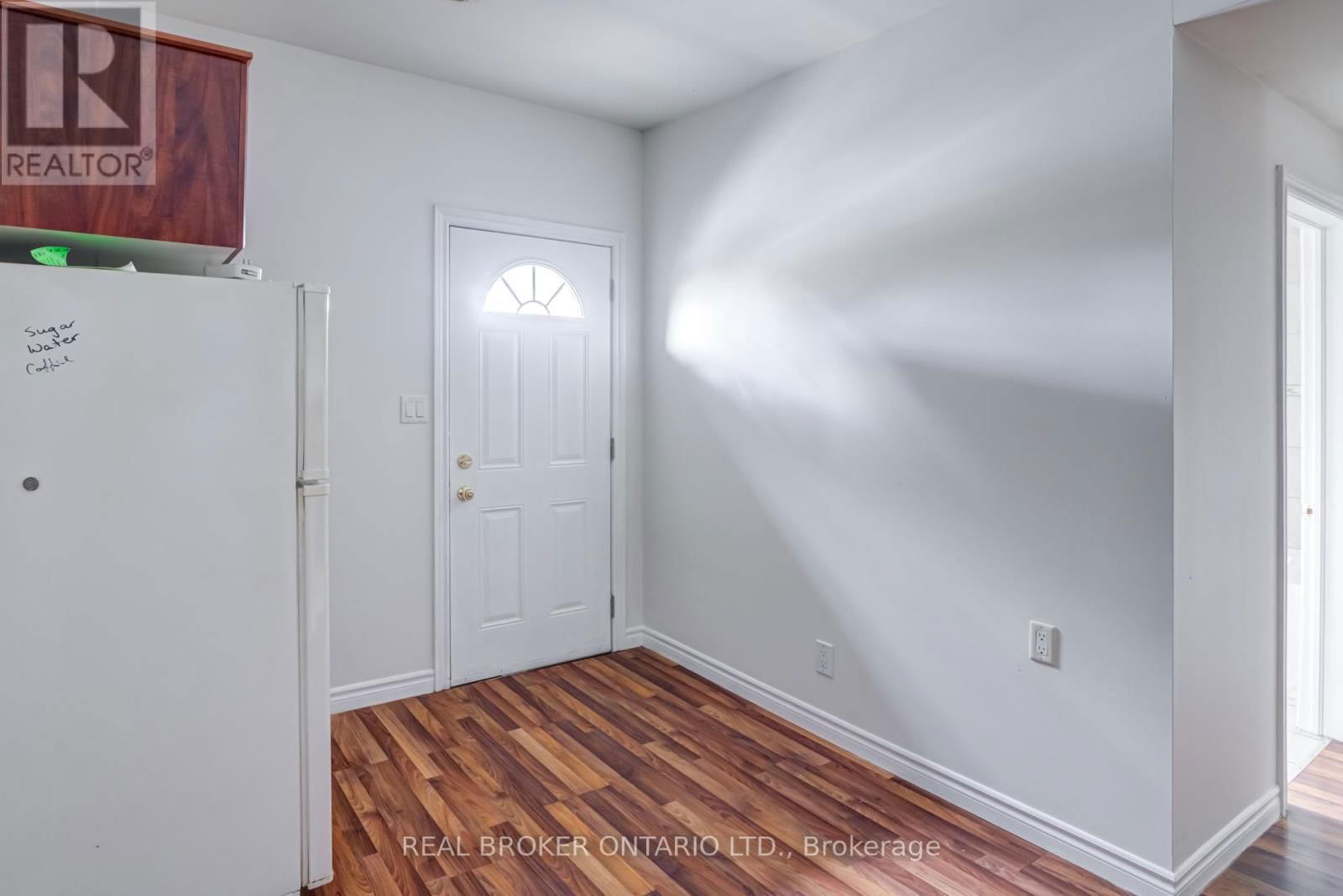 55 YOUNG STREET Image 25