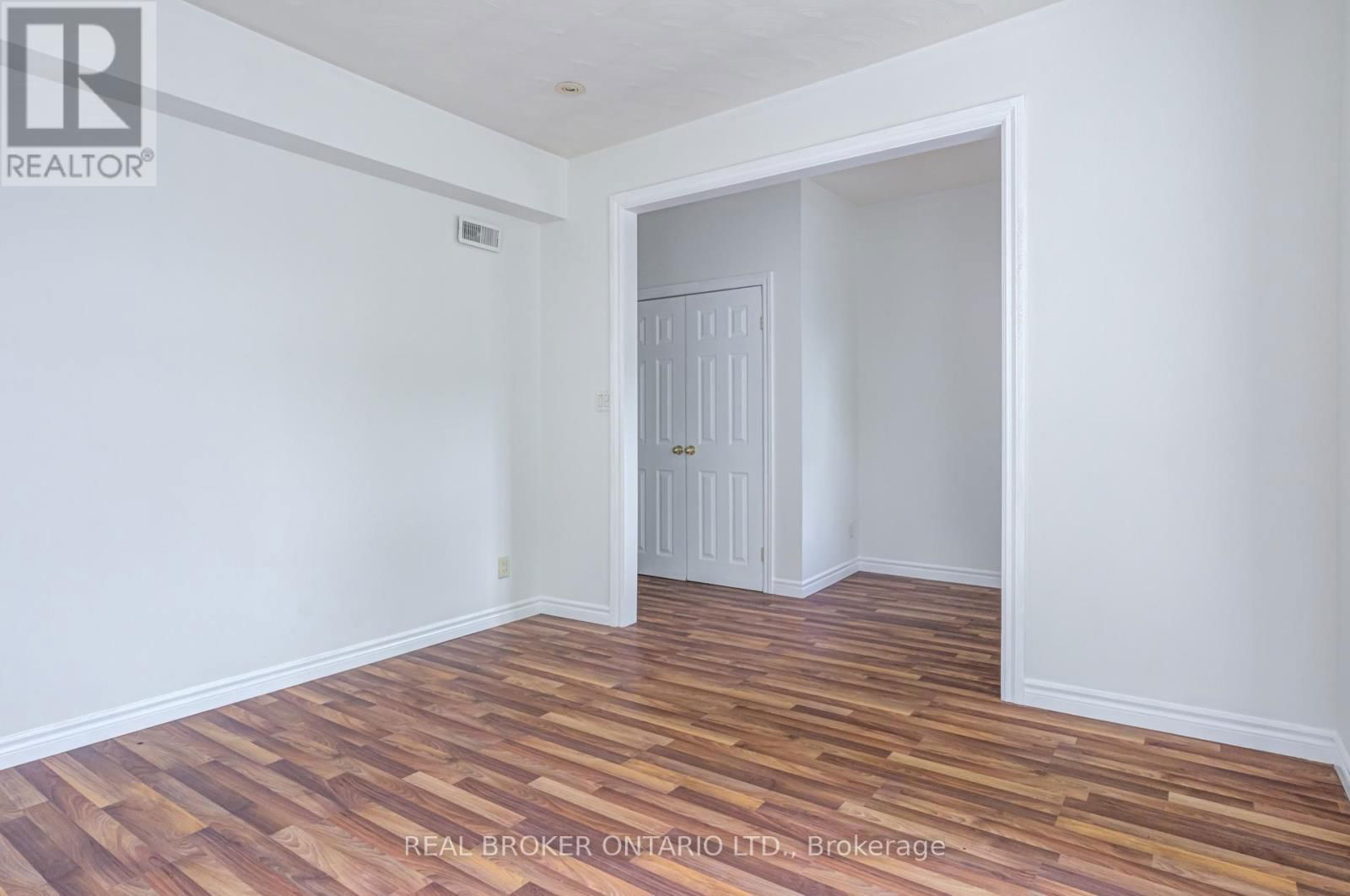 55 YOUNG STREET Image 29