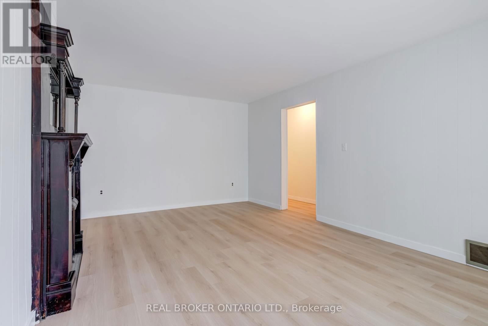 55 YOUNG STREET Image 6