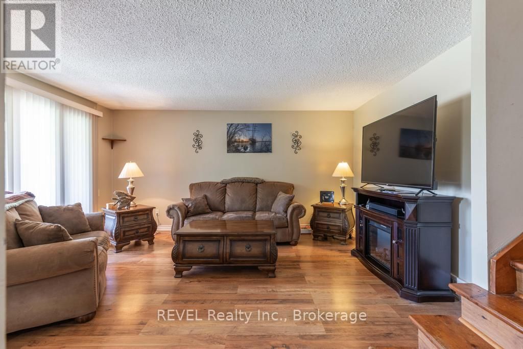 6556 ECHO CIRCLE Image 13