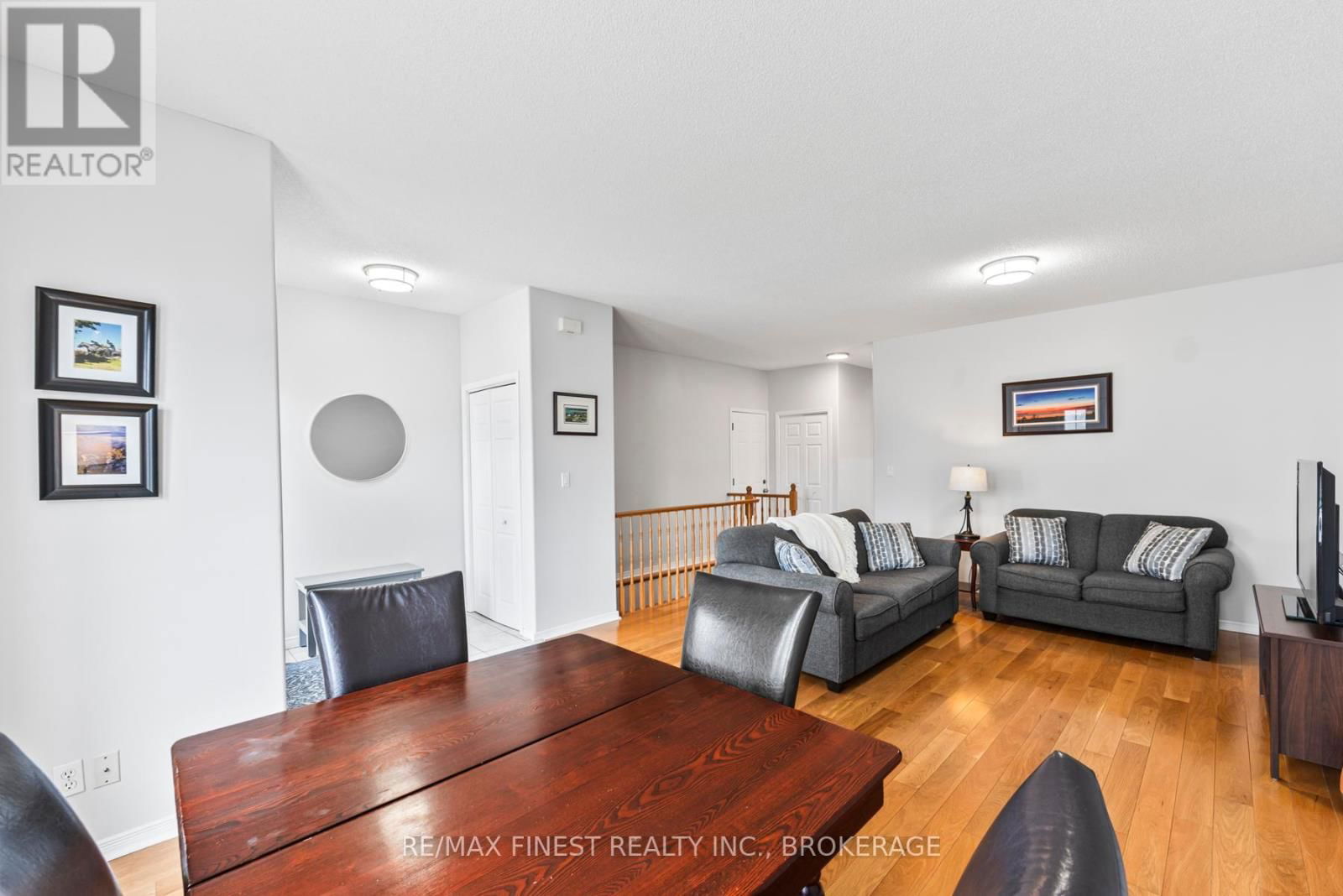 468 WESTON CRESCENT Image 7
