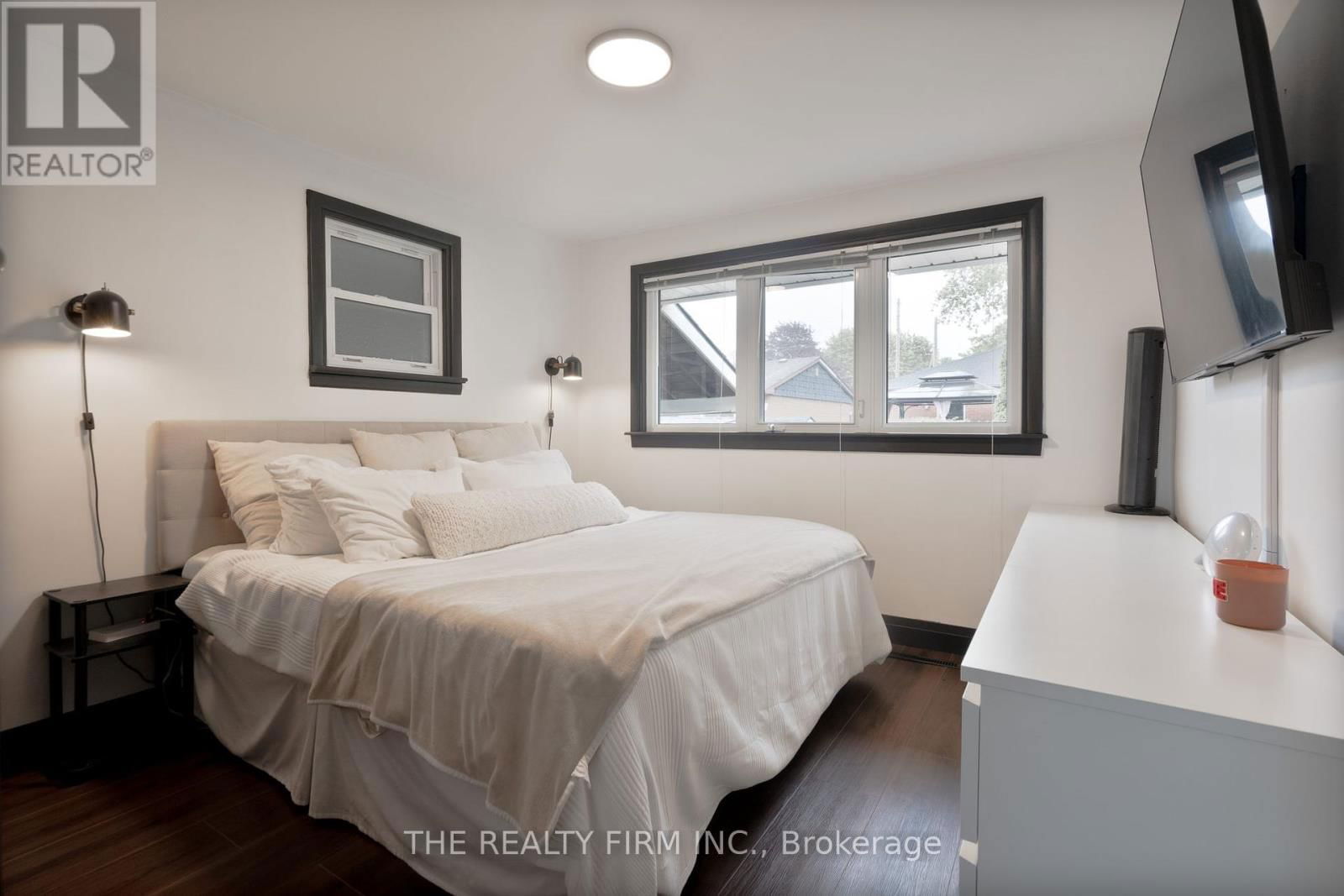 56 SPARTA STREET Image 21