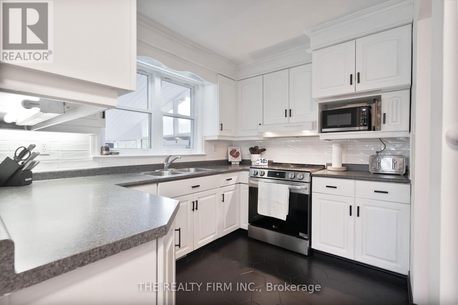 56 SPARTA STREET Image 7