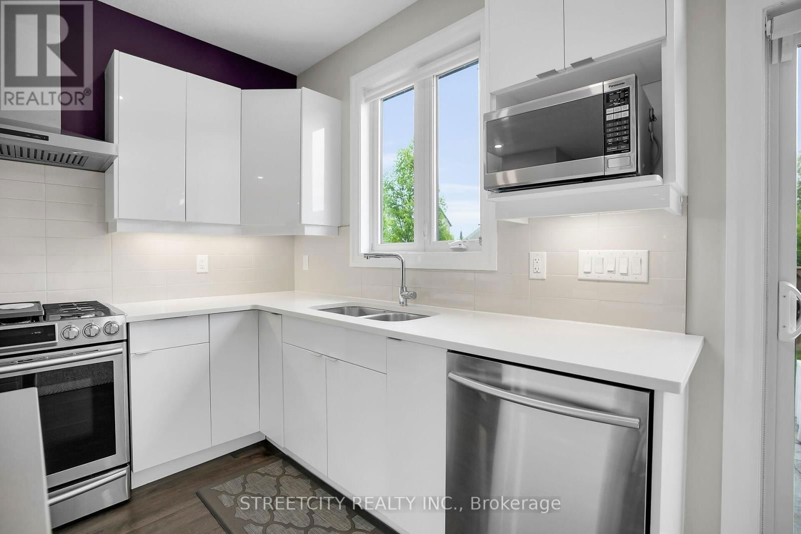 126 - 9861 GLENDON DRIVE Image 13