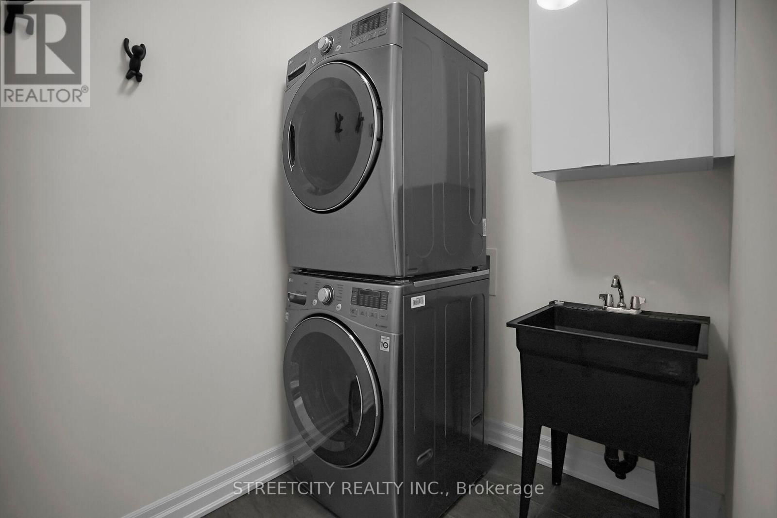 126 - 9861 GLENDON DRIVE Image 22