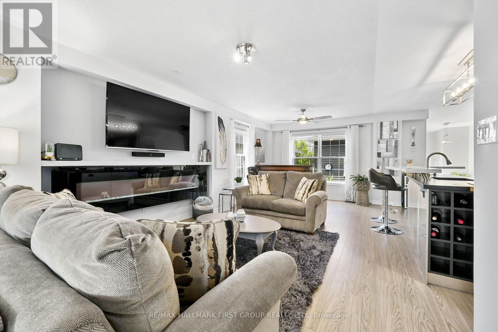 14 MAPLE BOULEVARD Image 12