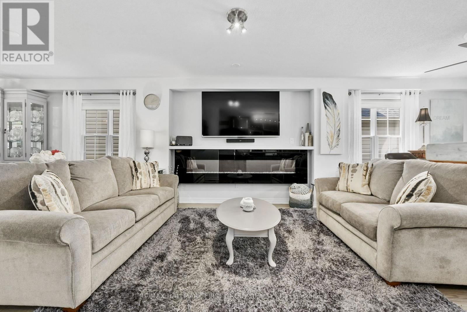 14 MAPLE BOULEVARD Image 14