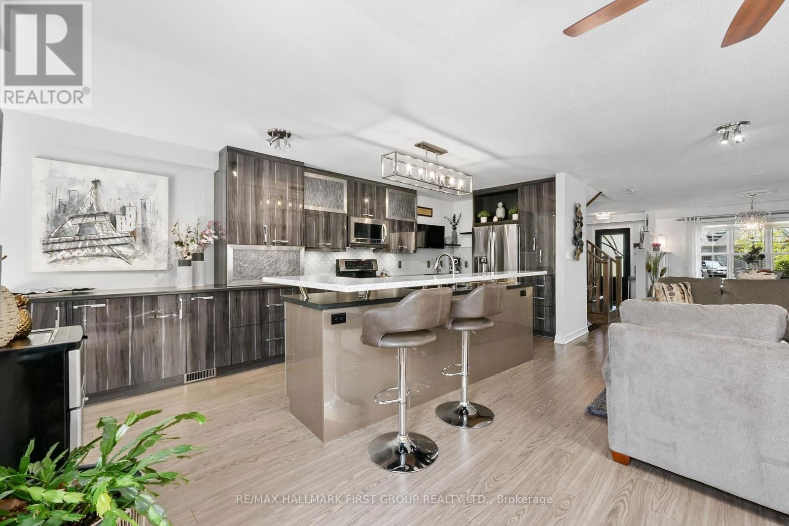 14 MAPLE BOULEVARD Image 18