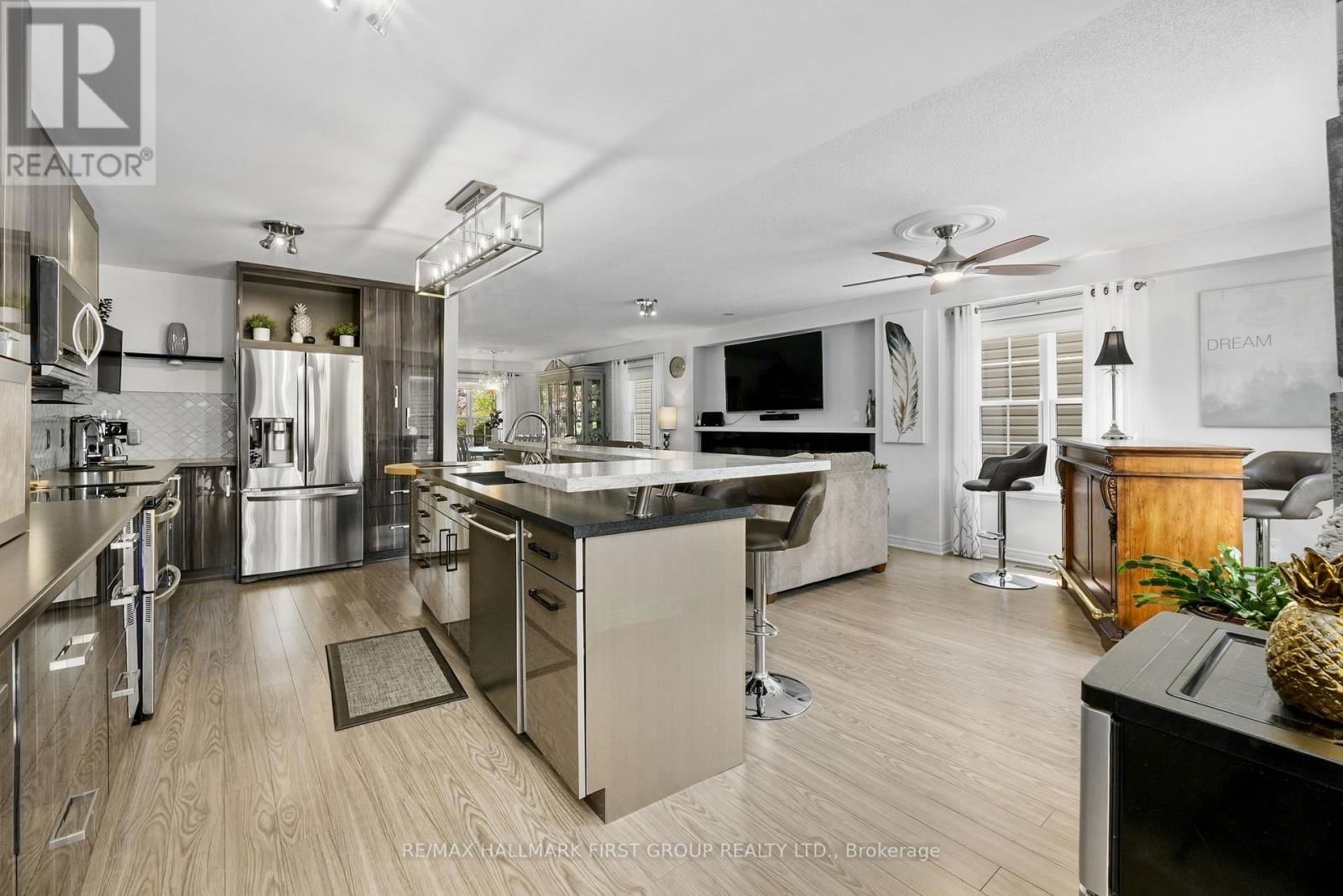 14 MAPLE BOULEVARD Image 25