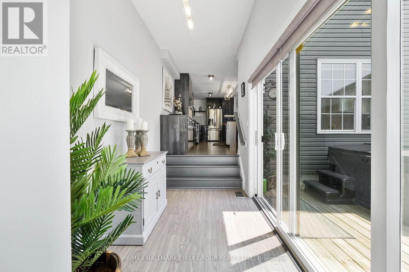 14 MAPLE BOULEVARD Image 28