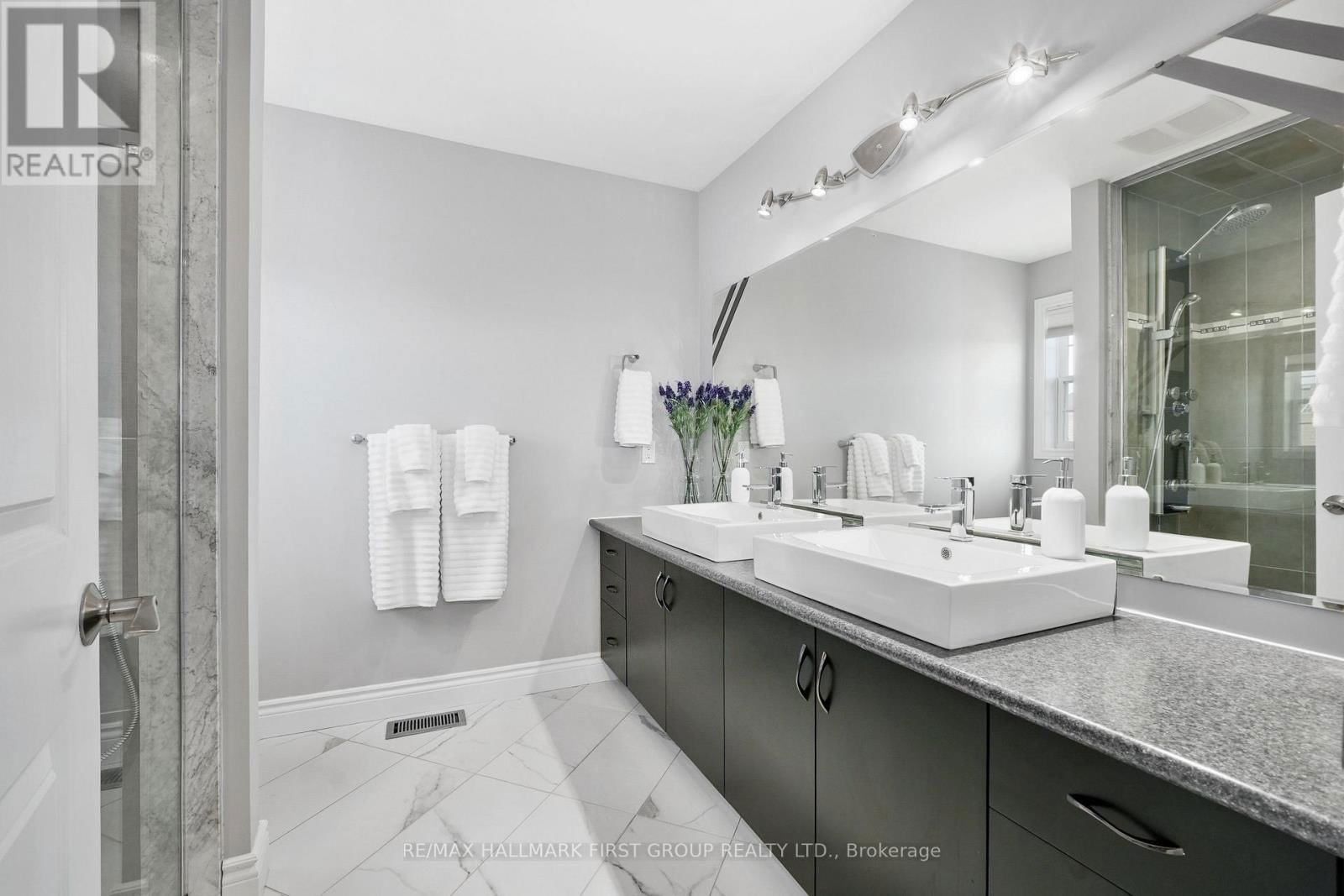 14 MAPLE BOULEVARD Image 33