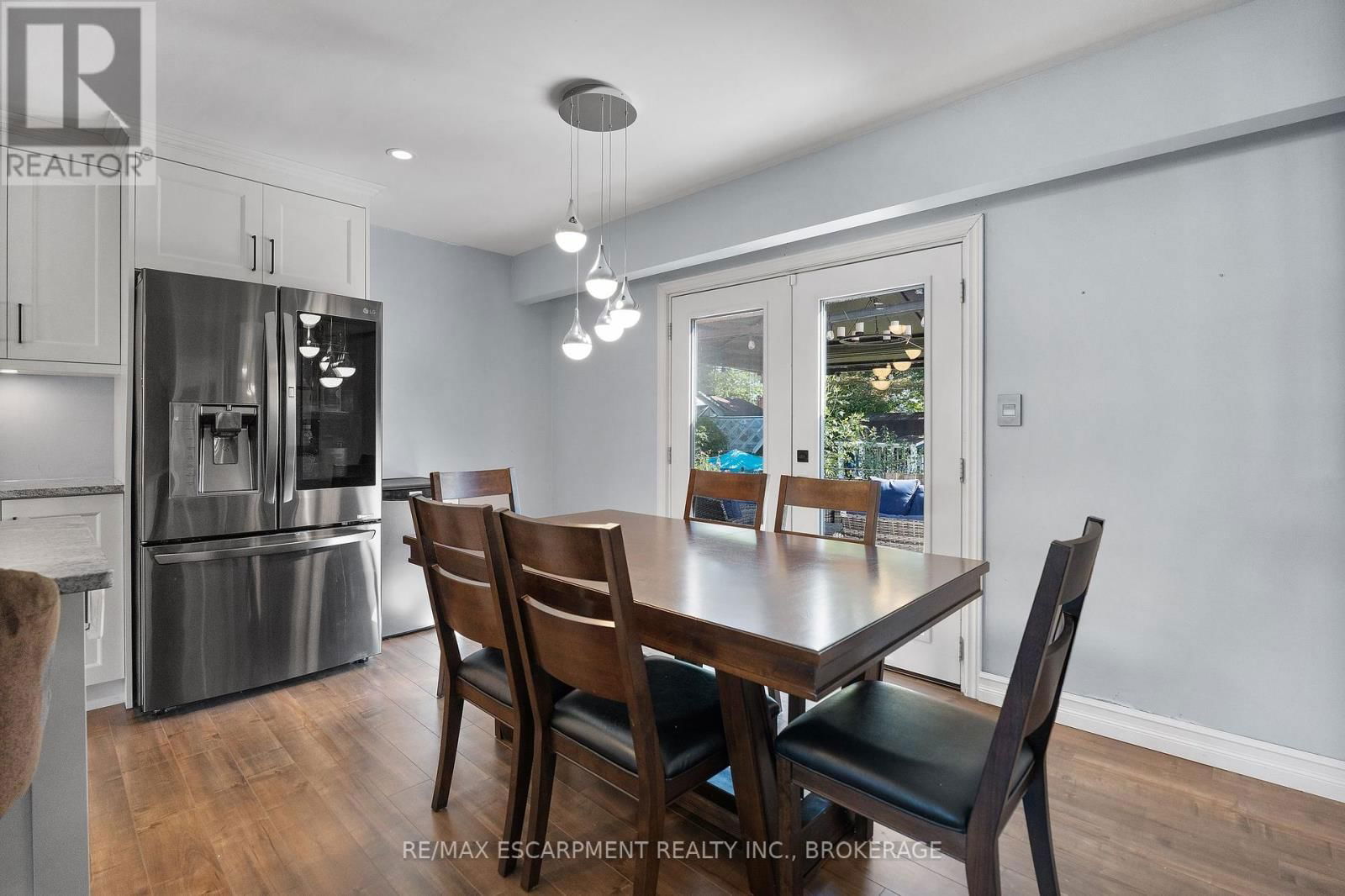 163 CHAMPLAIN DRIVE Image 17