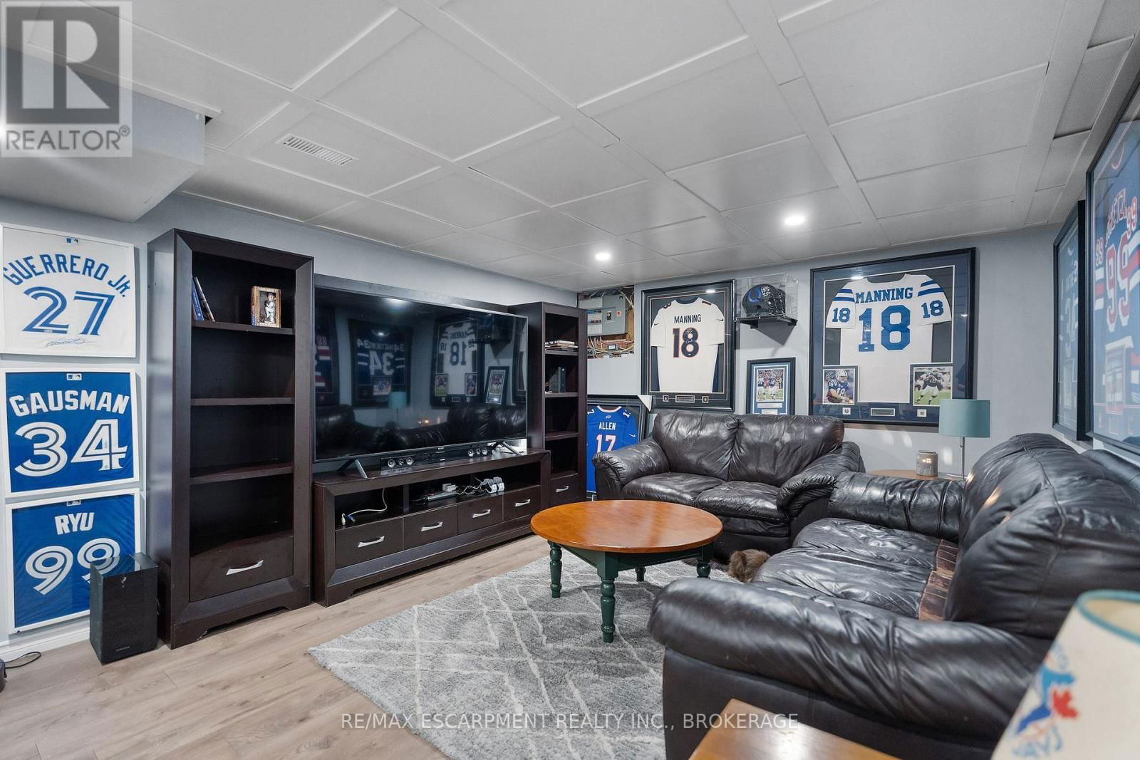163 CHAMPLAIN DRIVE Image 30