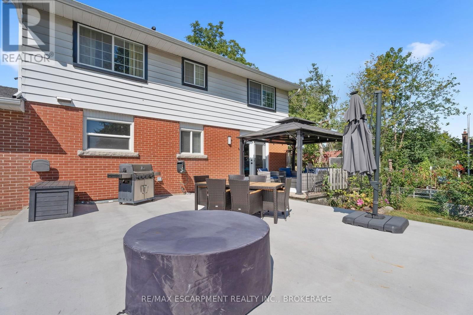 163 CHAMPLAIN DRIVE Image 35