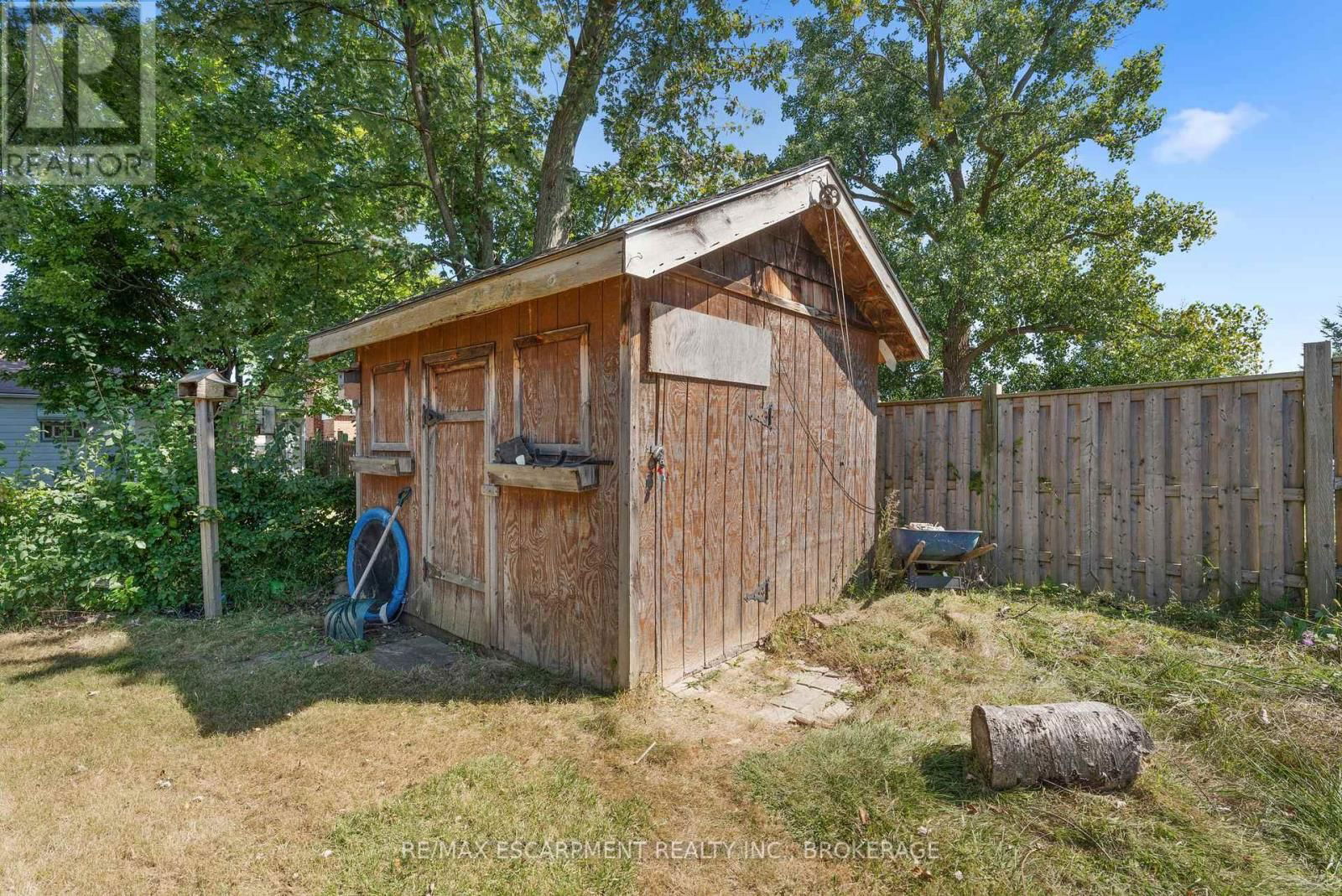 163 CHAMPLAIN DRIVE Image 41